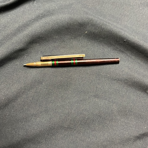 Vintage Gucci Ink Pen - Picture 2 of 2